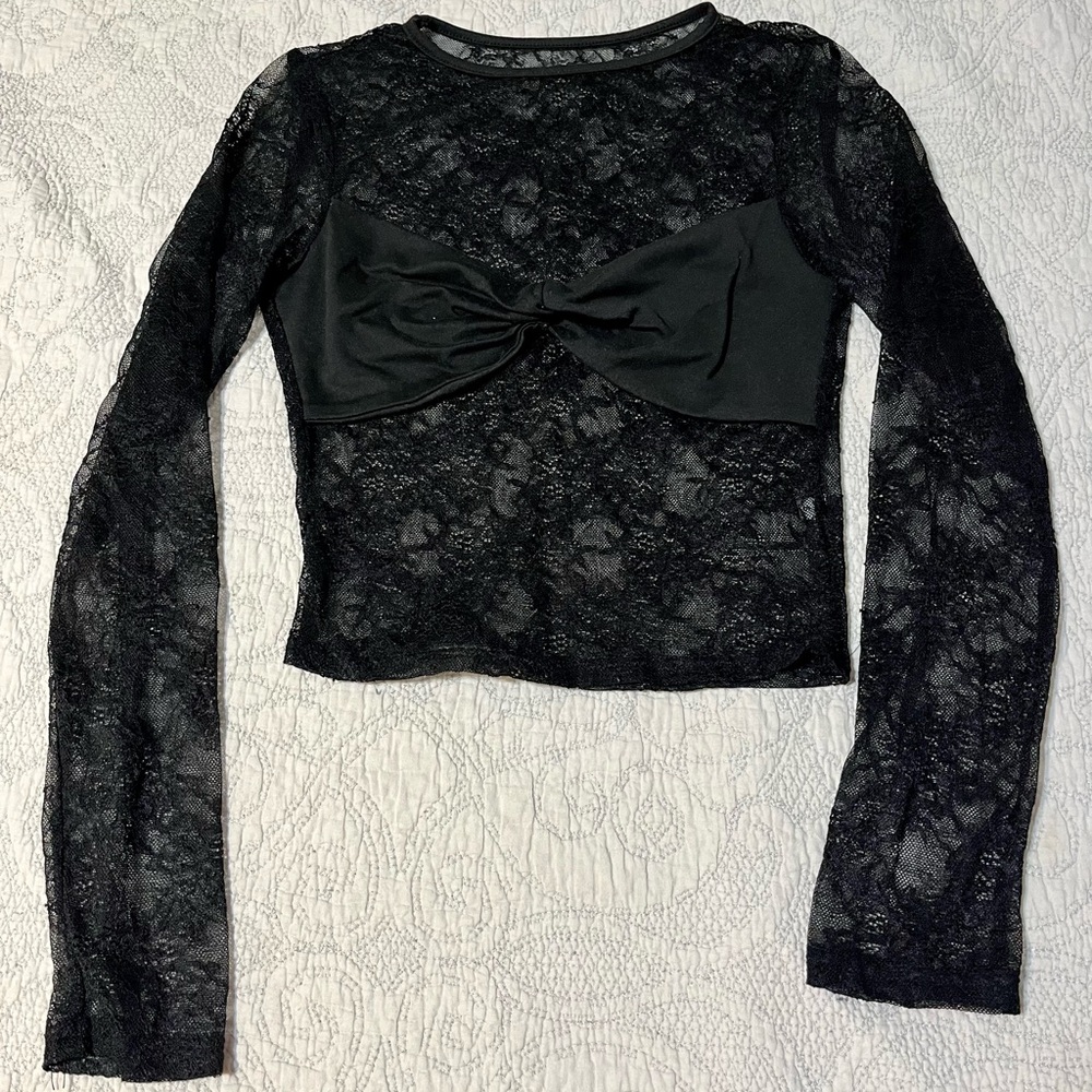 Chic Black Lace Long Sleeve Blouse. Small